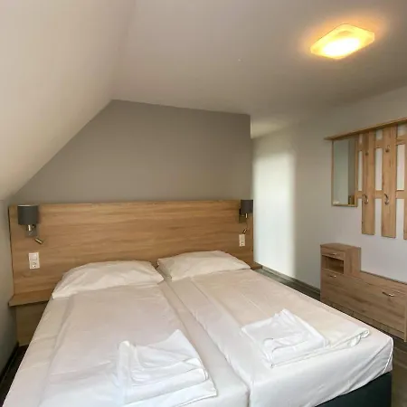 Bed & Breakfast Kis Szieszta Panzio