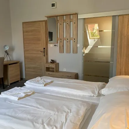 Bed & Breakfast Kis Szieszta Panzio Balatonboglar