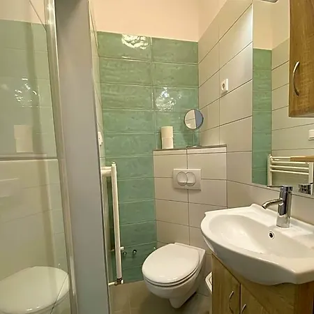 Kis Szieszta Panzio 3* Балатонбоглар