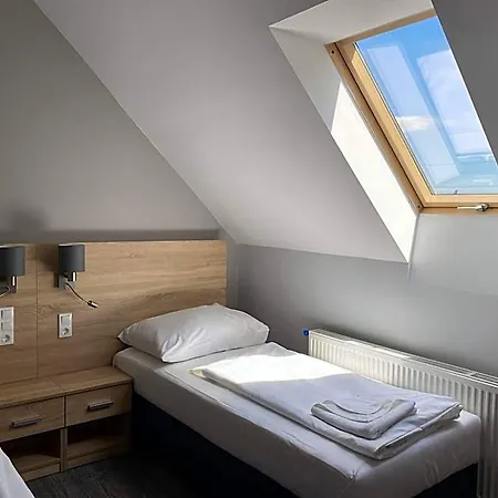 Kis Szieszta Panzio Bed & Breakfast 3*